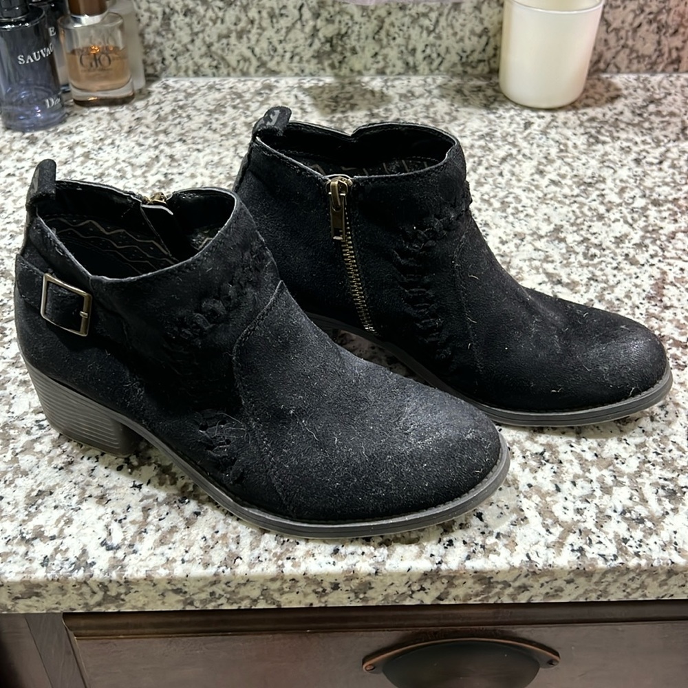 Billabong booties